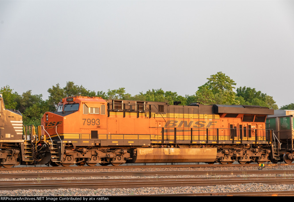 BNSF 7993